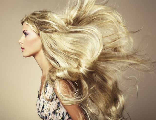 5 συστατικά για θεαματικά καλύτερα μαλλιά